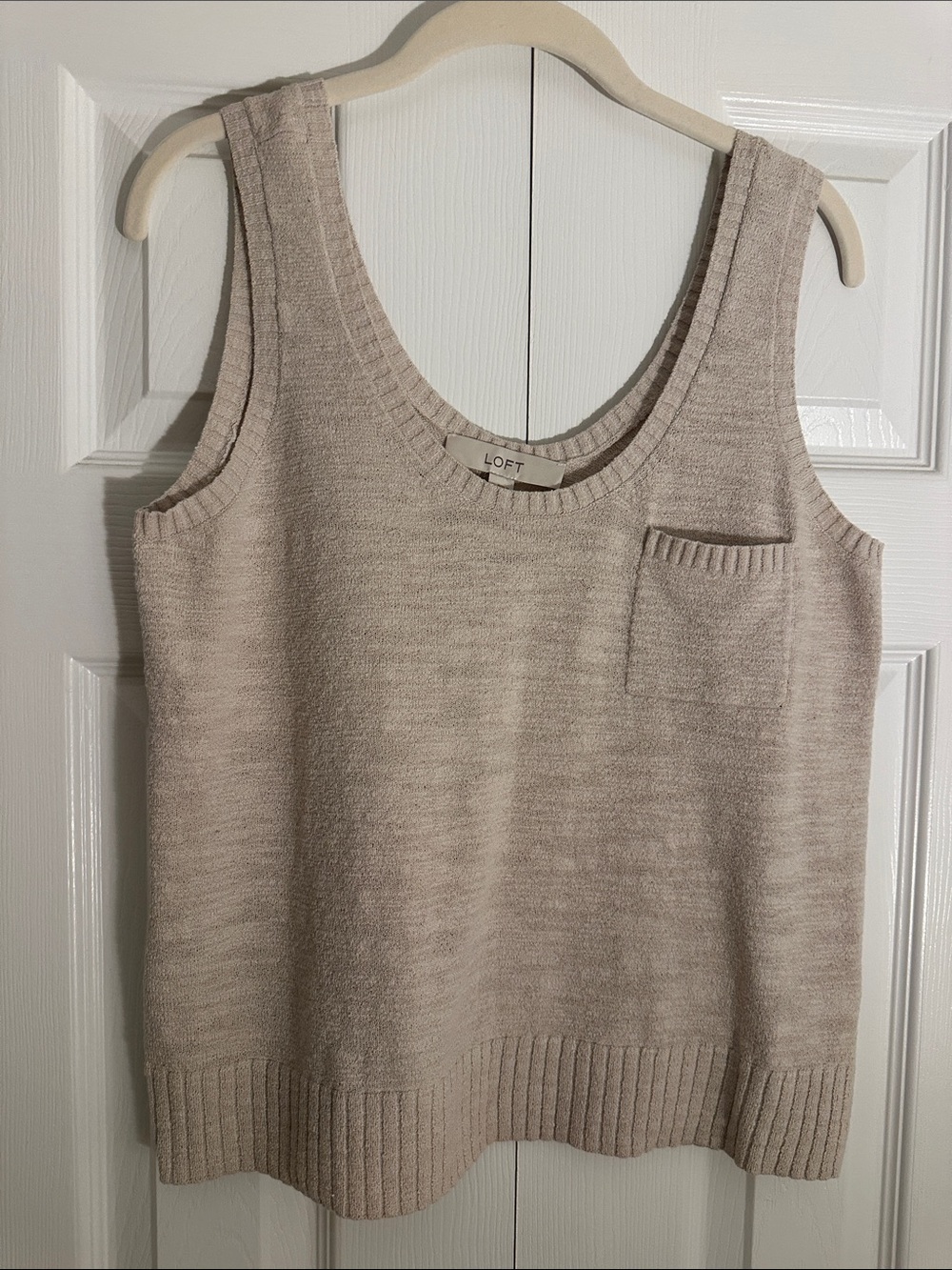 LOFT Neutral Creamy Oatmeal Scoop Neck Knit Tank with Chest Pocket size Small